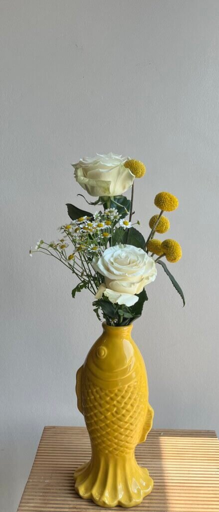 Vase poisson et ses fleurs